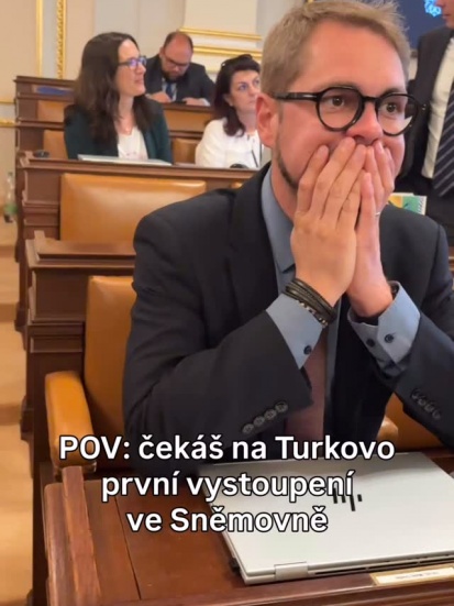 Předložit návrh a pak prosit poslance, ať pro něj NEHLASUJÍ? 
